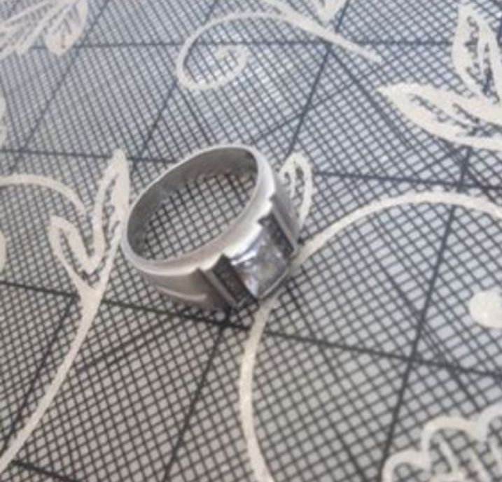 Продам серебряную печатку