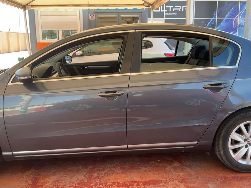 Volkswagen Passat 2.0 TDI Advance BlueMotion Tech 2011