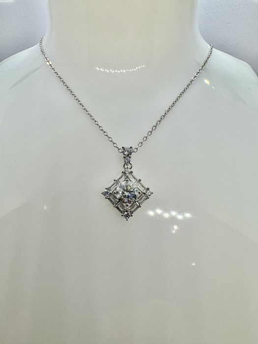 Сребърно колие с мойсанит (Диамант) 1 карат