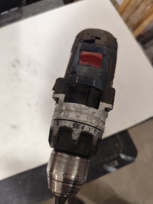 Мощен безчетков винтоверт Бош Bosch GSR 18V-110 C + 5Ah