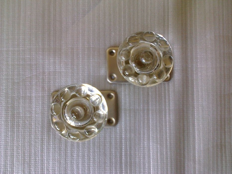 Пара дверных ручек ( стекло,металл)