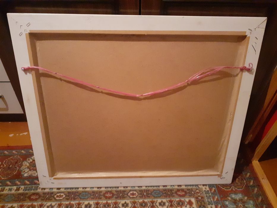 Продам картину под стеклом