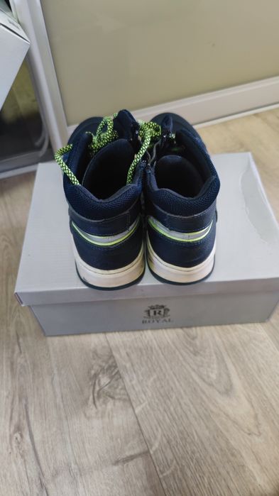 Кроссовки для мальчиков