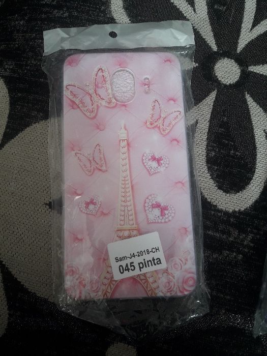 2 броя Силиконов гръб за J4 2018