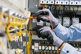Electrician autorizat – disponibil în cartierul 23 August