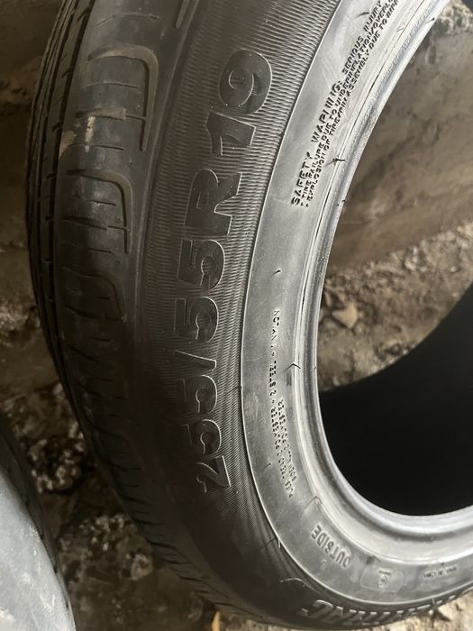 два балона размером 255/55/19
