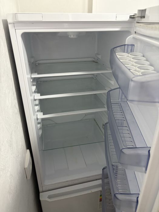Холодильник продам
