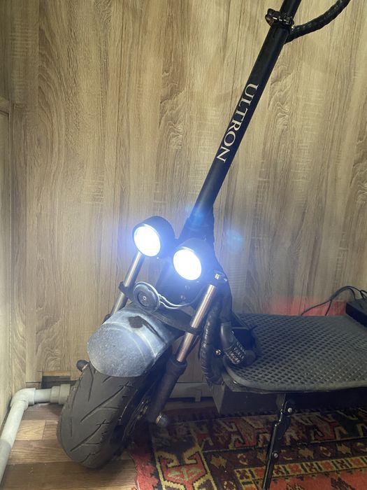 Продам электро самокат