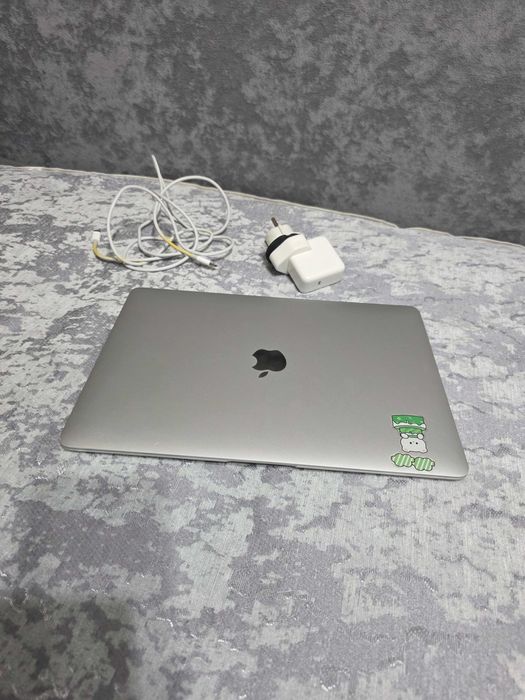 Macbook Air M1 97% battery макбук эйр 13 м1