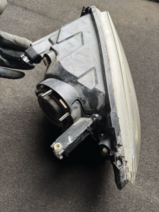 Фара правая ваз гранта до рест есть дефекты