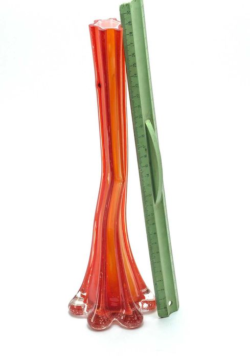 Вазочка про-ва Чехословакия -Старая Богема 50-х годов, цветоне стекло.