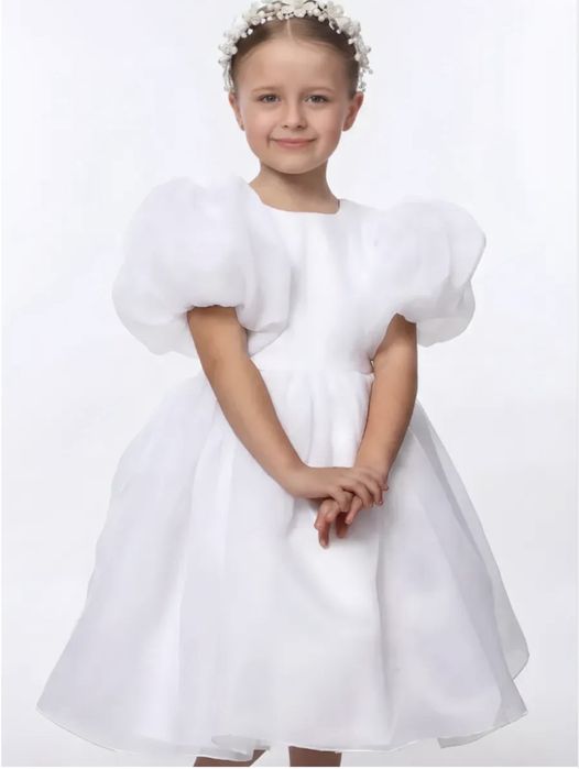 Платья для девочки новые