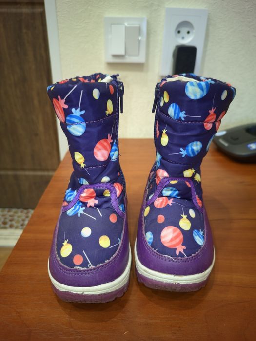 Продам  детские дутыши