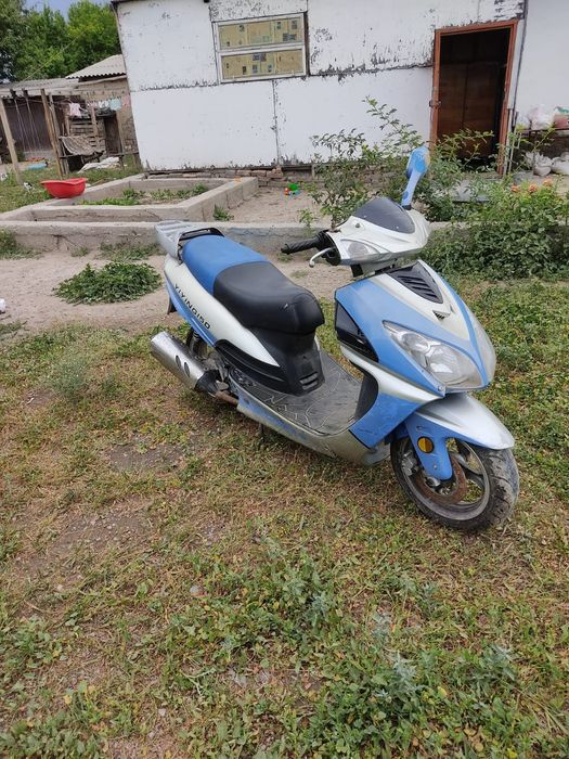 Мопед сатылады 100
