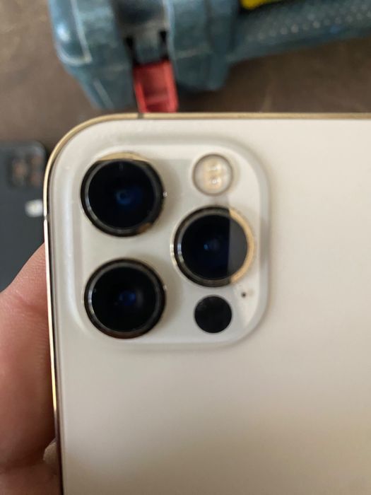 iPhone 12PRO продам