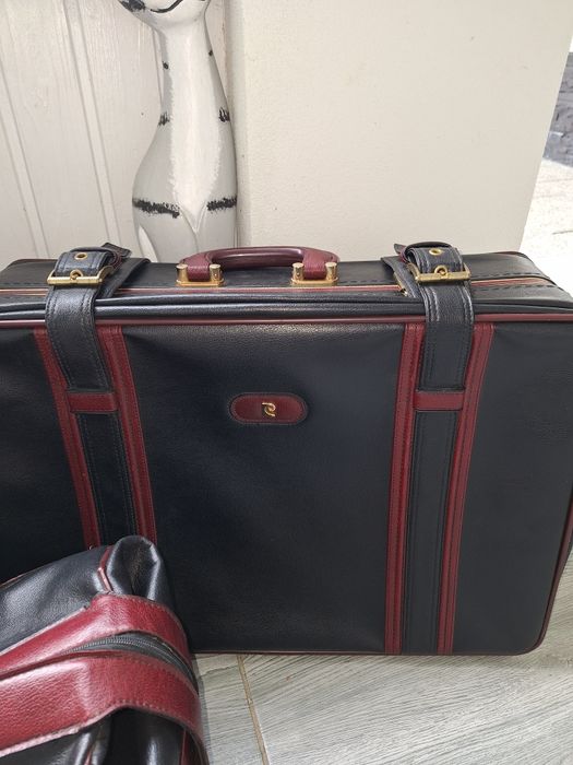 Set  geamantane si geanta de piele Pierr Cardin