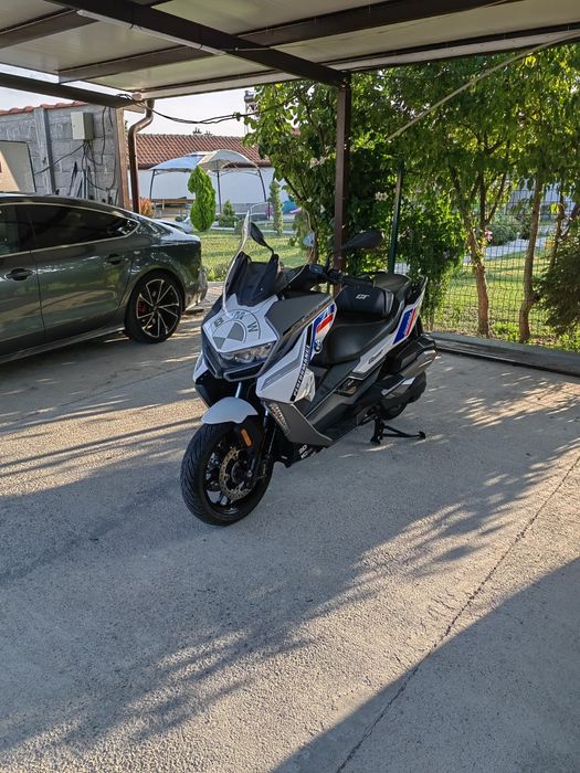 Скутер BMW C 400 GT