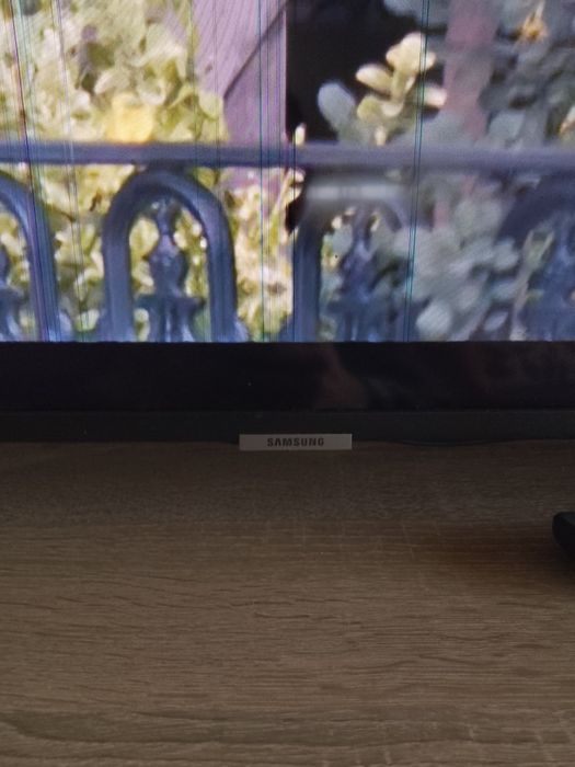 Телевизор Samsung model UE40NU7182