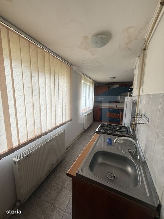 Apartament 2 camere decomandat, parter, Gaesti – zona buna