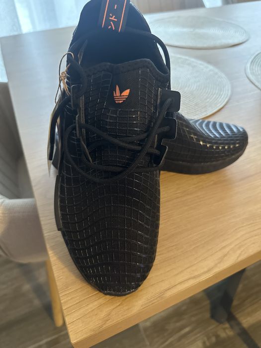 Adidas NMD R1 Originals noi