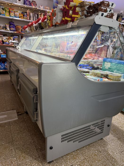 Vitrina MaxGel 2,5m lungime