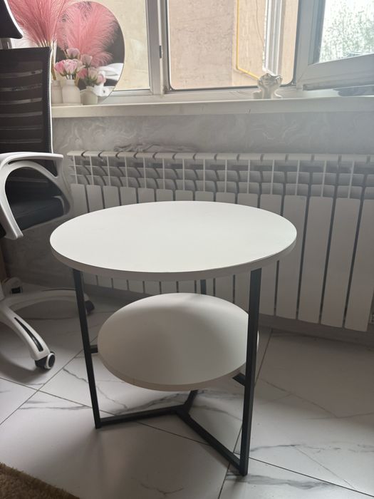 5000 тг журналный столик