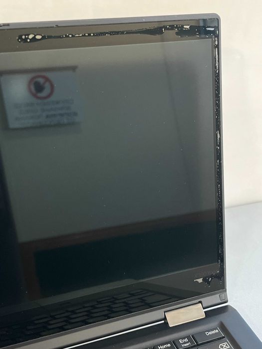 Лаптоп: Lenovo ThinkPad X390 Yoga (i5, 8GB DDR4, 128GB SSD, 4G SIM)