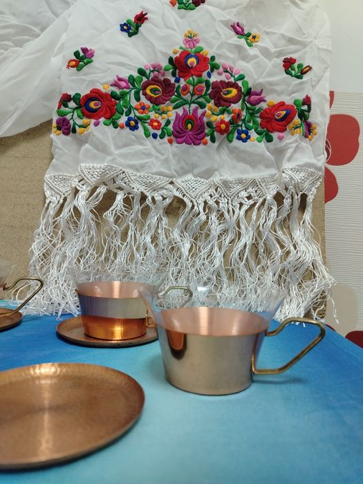 Медни сервизи и постакани