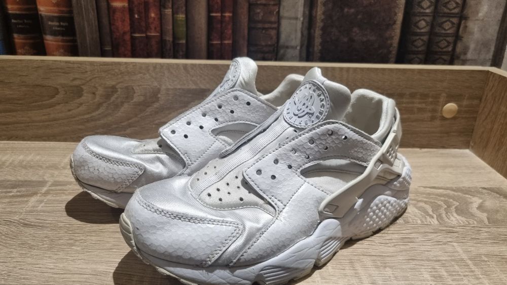 Маратонки Nike 38