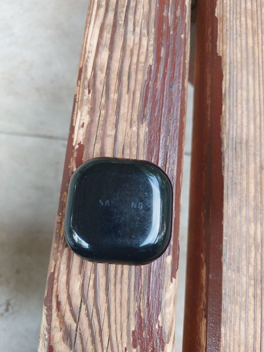 Наушники galaxy burs live