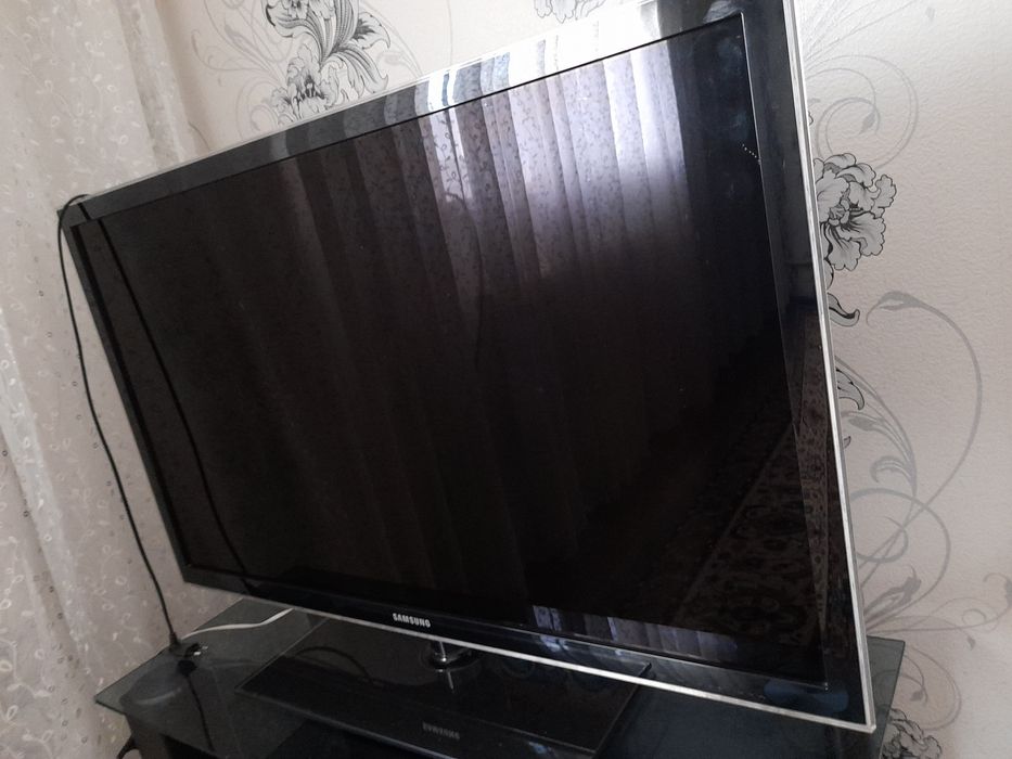 Продаётся телевизор SAMSUNG