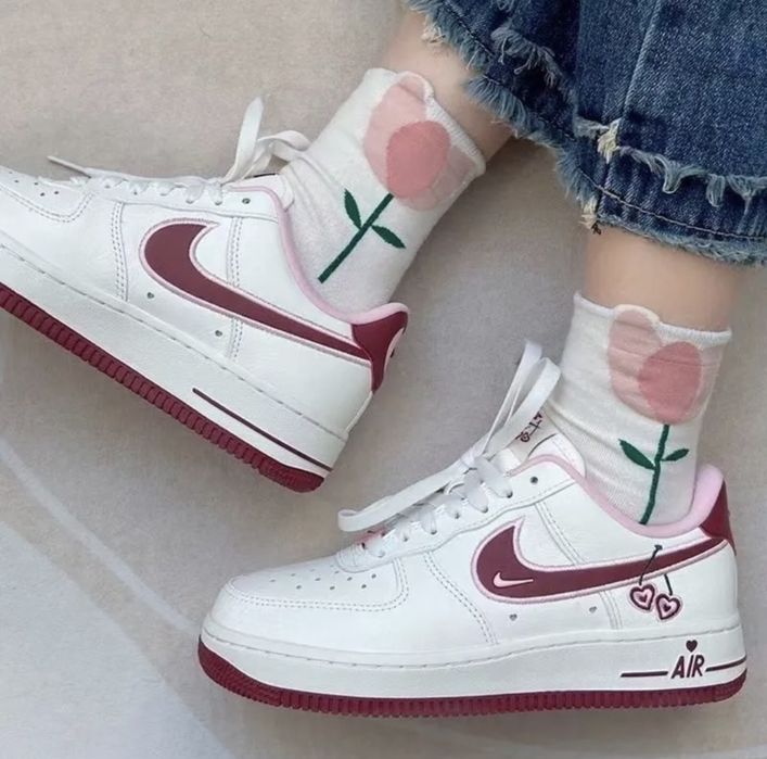 Трендовая кроссовка Новый