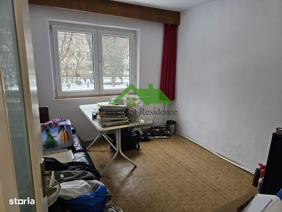 Apartament 4 camere, etaj 1, garaj – Str. Victoriei zona sc. nr. 4 — fotografia 3