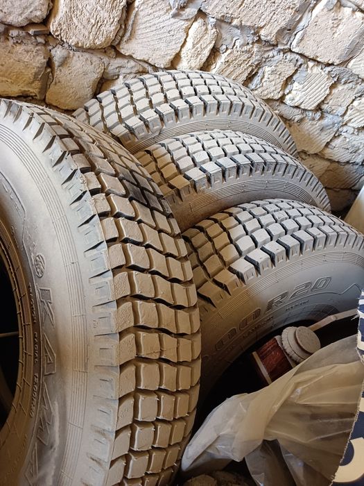 Продам новые Шины