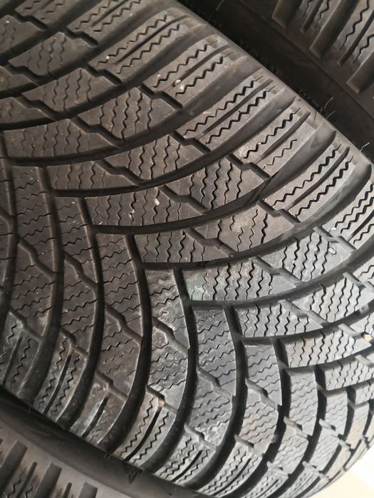 225 40 18 цола гуми като нови дот 22 4 броя firestone