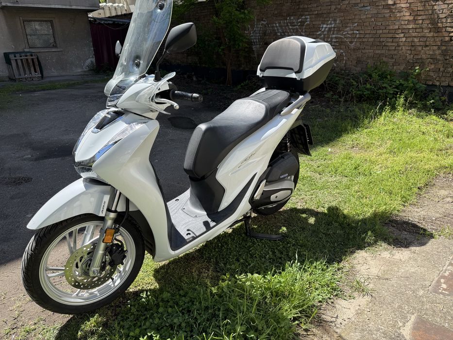 Скутер Honda SH 125i