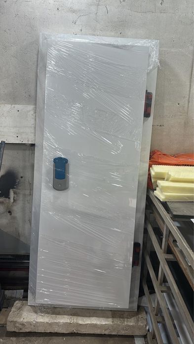 Двери для холодильных камер