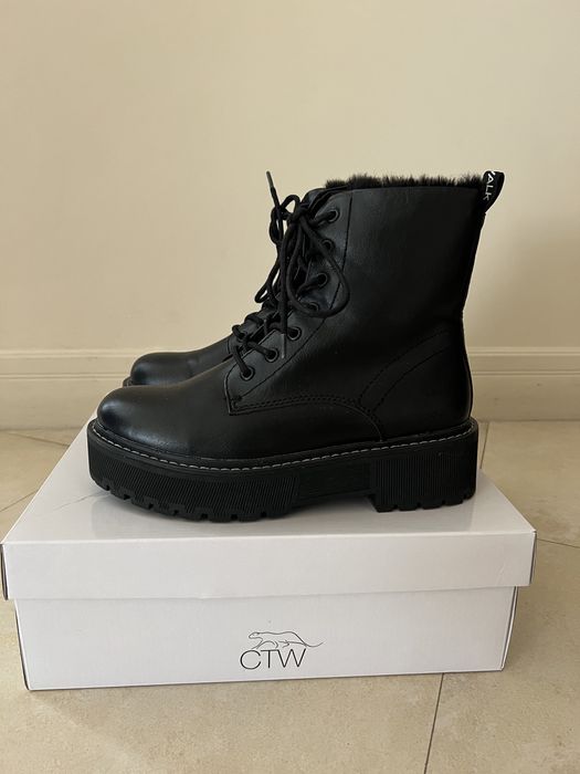 Catwalk кожени ботуши 39 номер