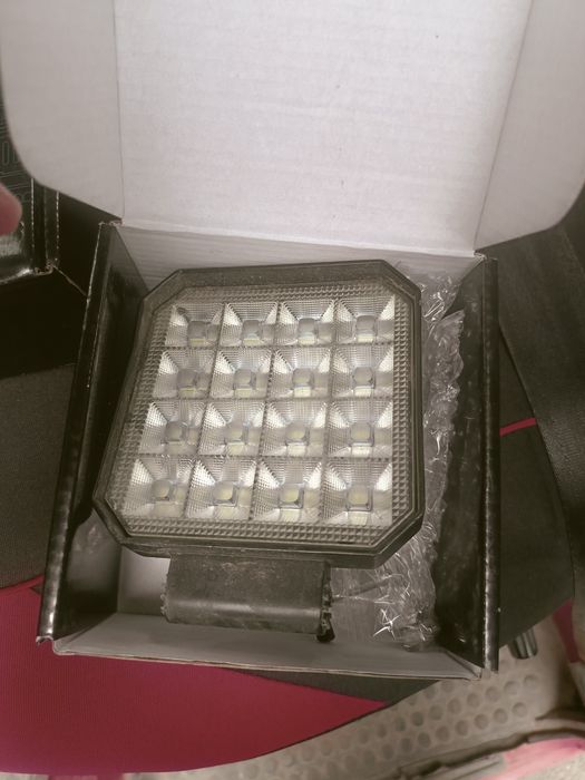 2 бр. LED работни фарове Flexzon 4" – квадратни | Нови