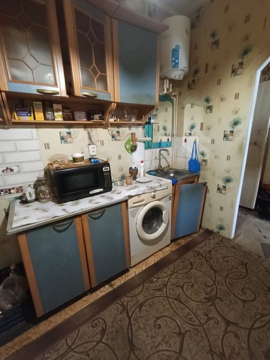 Продам 1 комн окт район жд вокзал