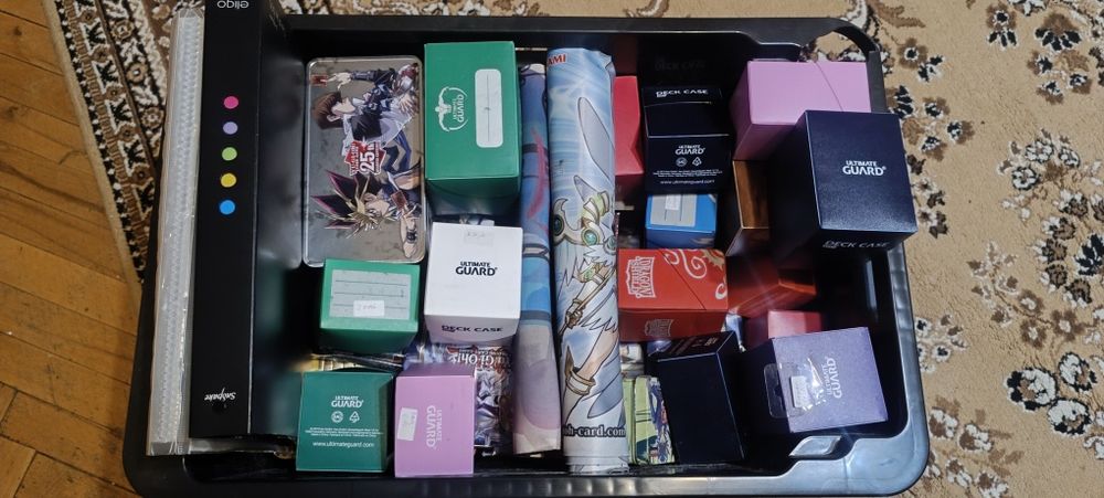 Продавам голяма Yu-Gi-Oh колекция