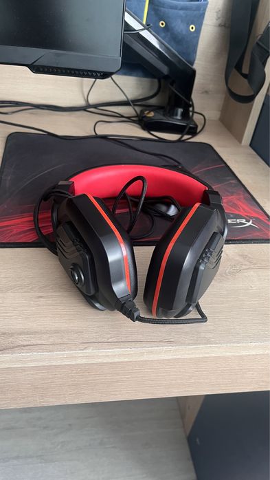 Игровой наушник