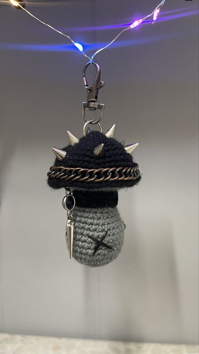 Брелок гриб с шипами