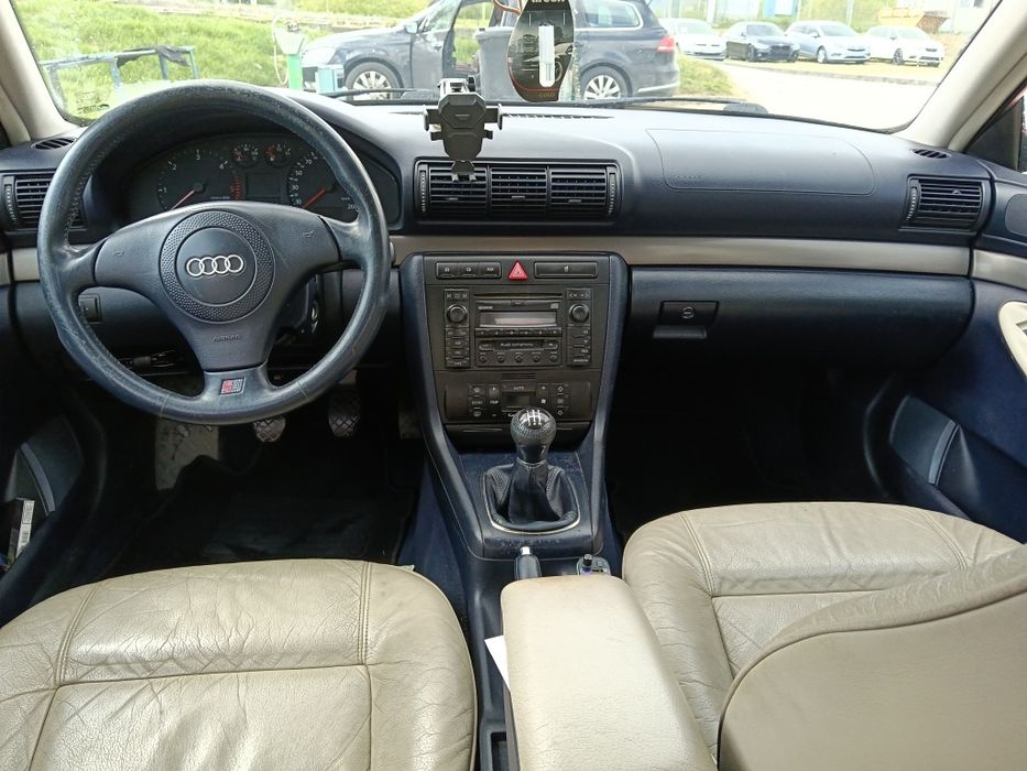 Vând Audi A4 b5 2001 face lift S-line 1.9tdi 116cp