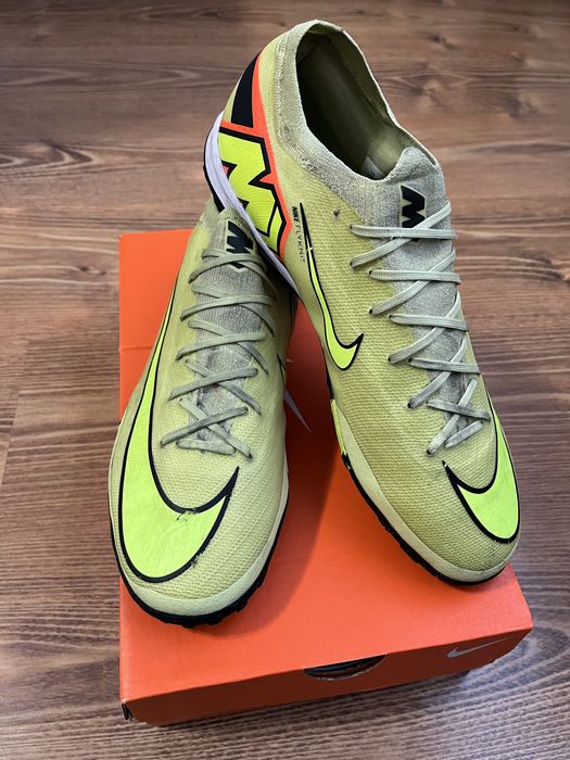 Vând papuci de Fotbal Nike Zoom Vapor 16 PRO Turf, Marimea 45