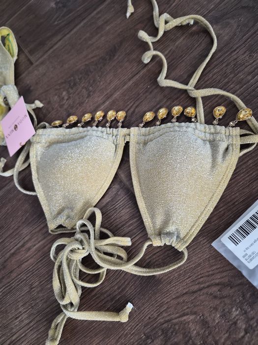 Бански сет цял и камъни