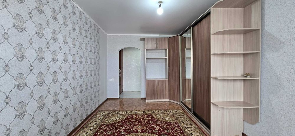 1 ком кв, 12 мкр 12 млн