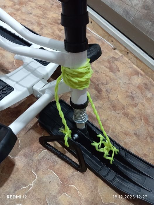 Продам снегокат NIKA идеал