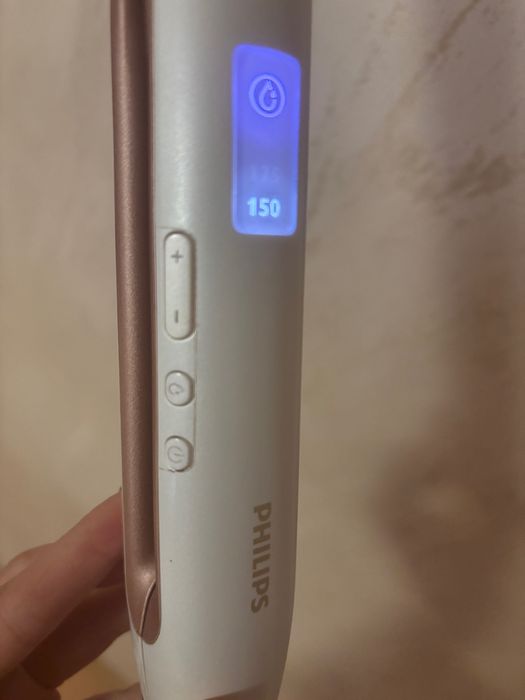 Philips преса за коса с йонна защита