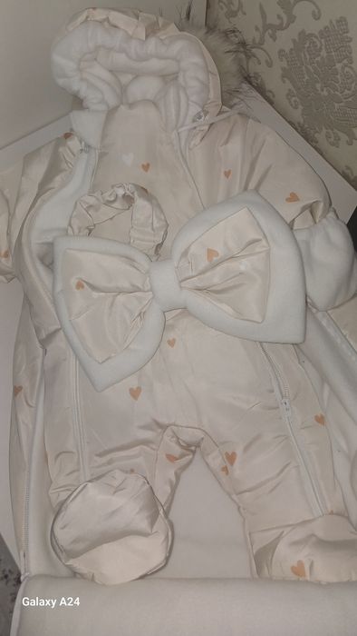 Продам комбинезон для новорождённого